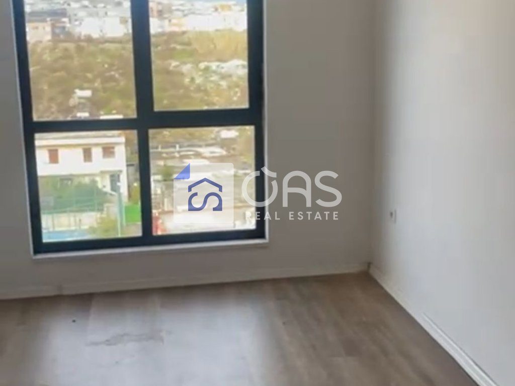 Jepet apartament me qera 2+1+2+ post parkimi  tek 5 Maji