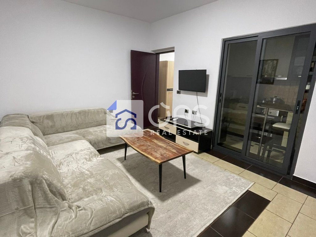 Jepet apartament me qera 1+1 Rruga e Durresi