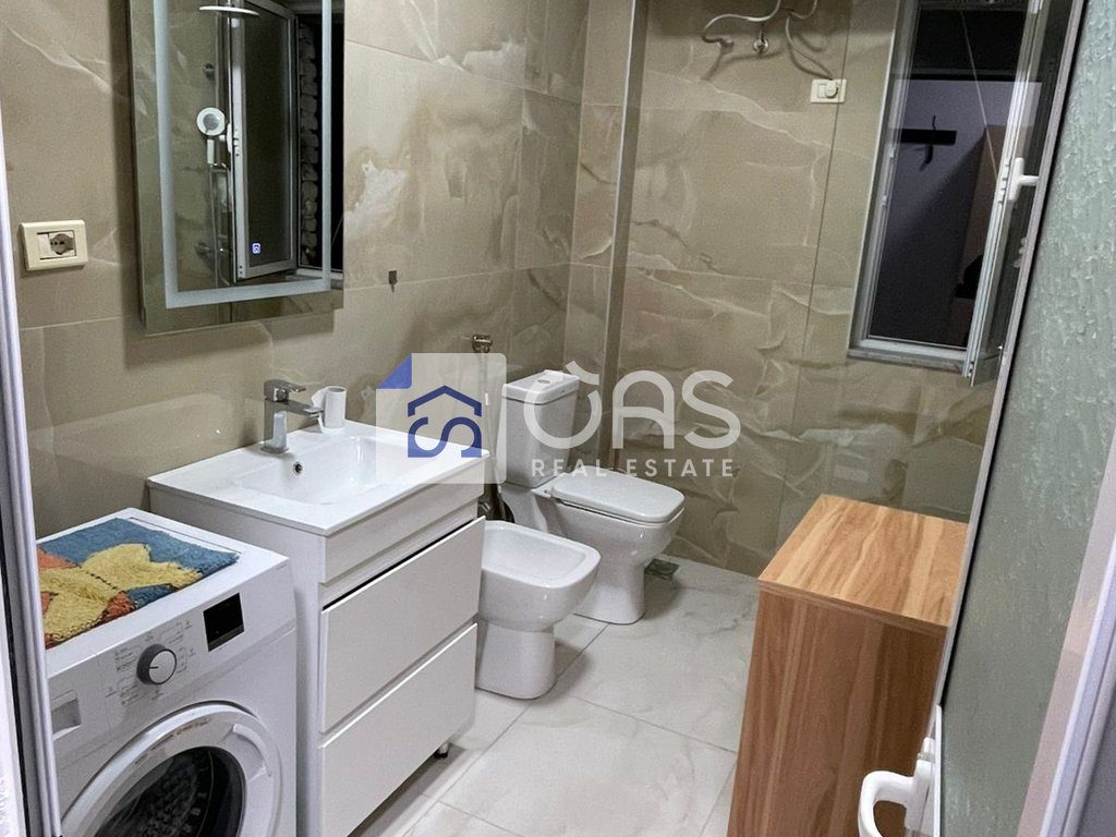 Jepet apartament me qera 1+1 Rruga e Durresi