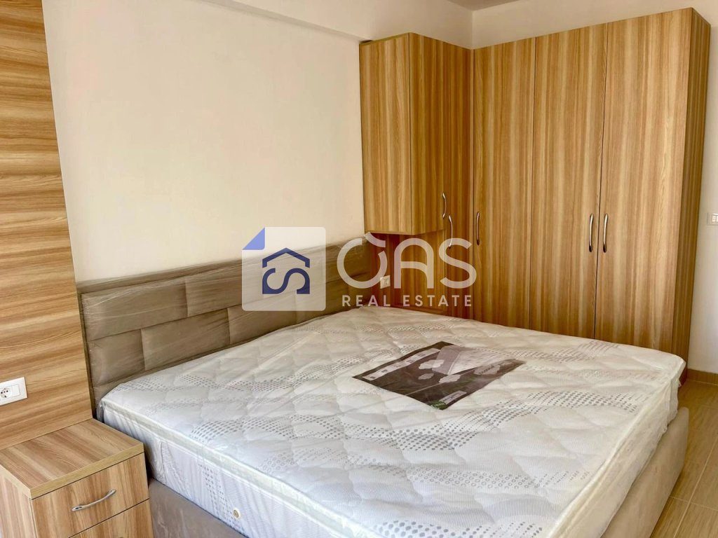Jepet apartament me qera 2+1+2 te Bulevardi i Ri
