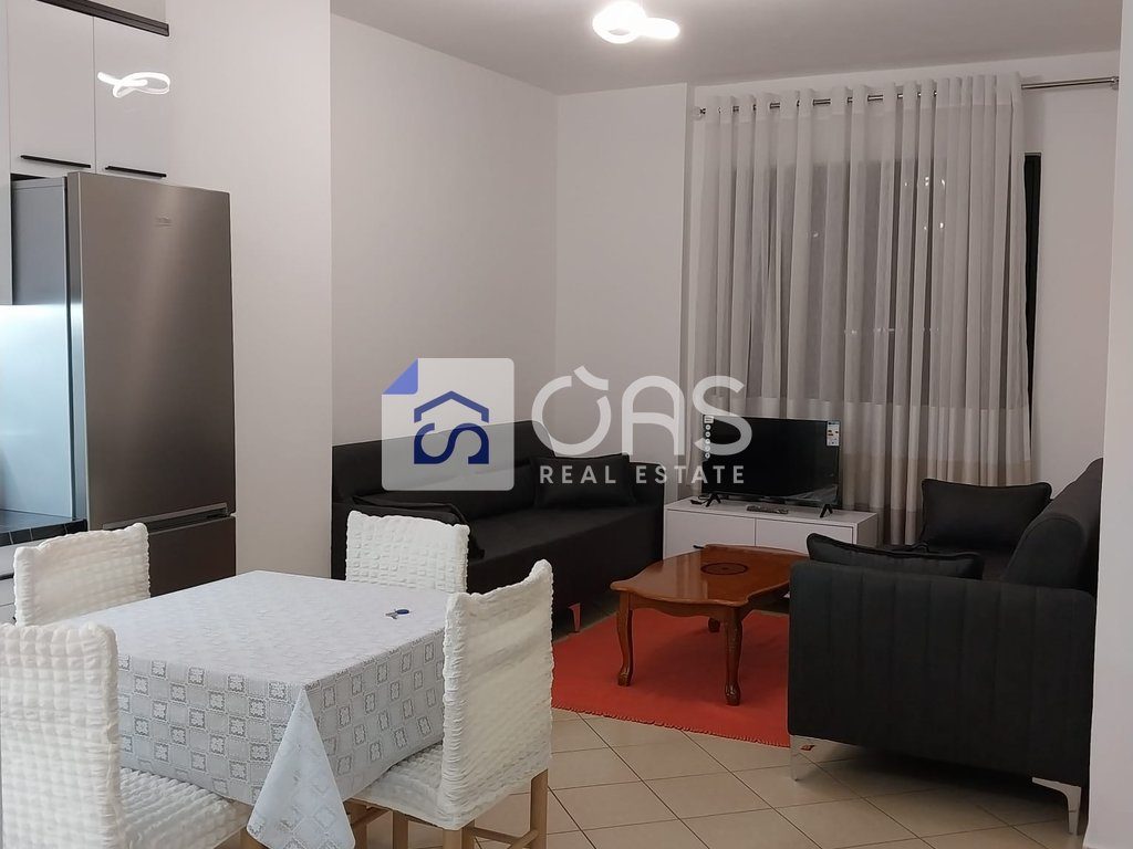 Jepet apartament me qera 1+1 ne Astir