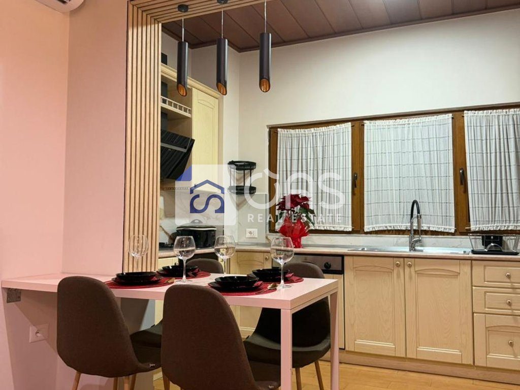 Jepet apartament me qera 1+1 perballe Delijorgjit