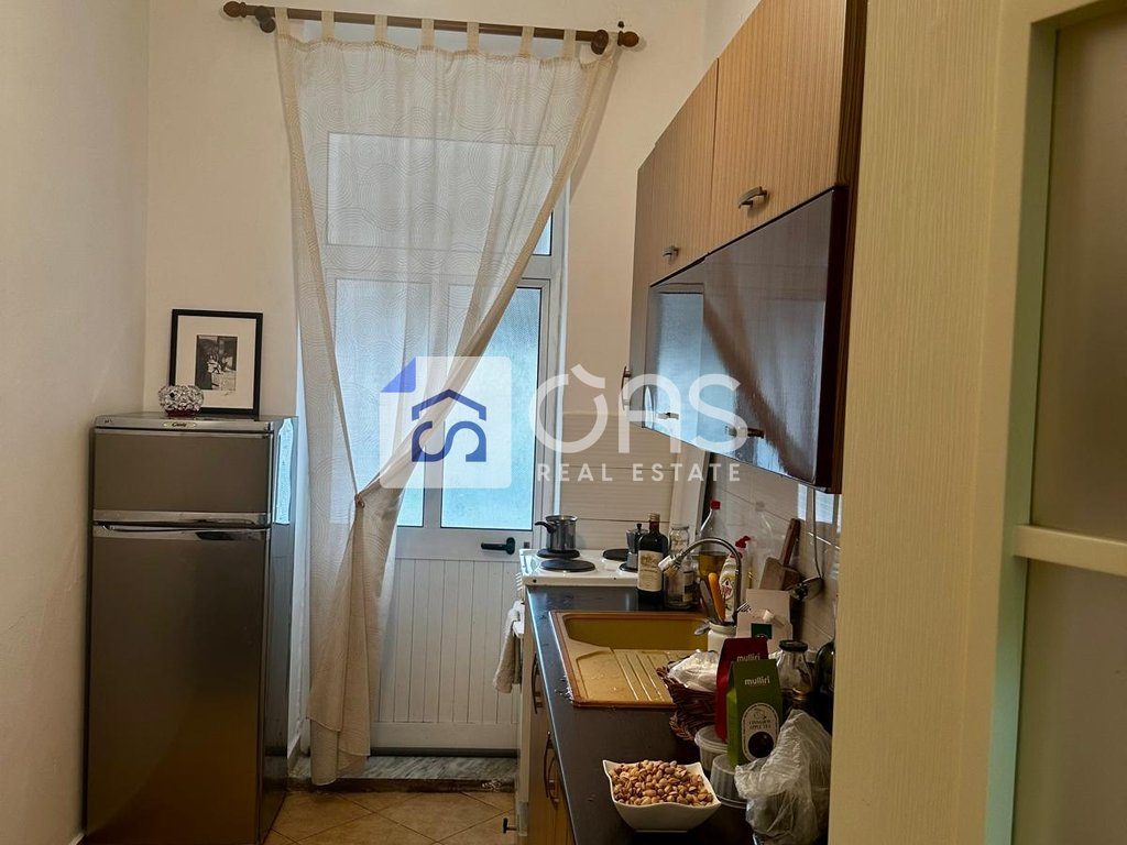 Shitet apartament 1+1 tek Rruga e Durresit