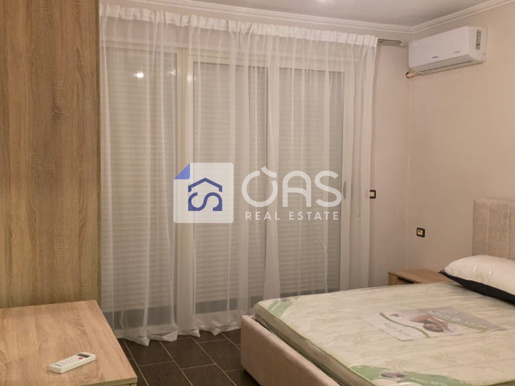 Jepet apartament me qera 2+1+2 tek Misto Mame