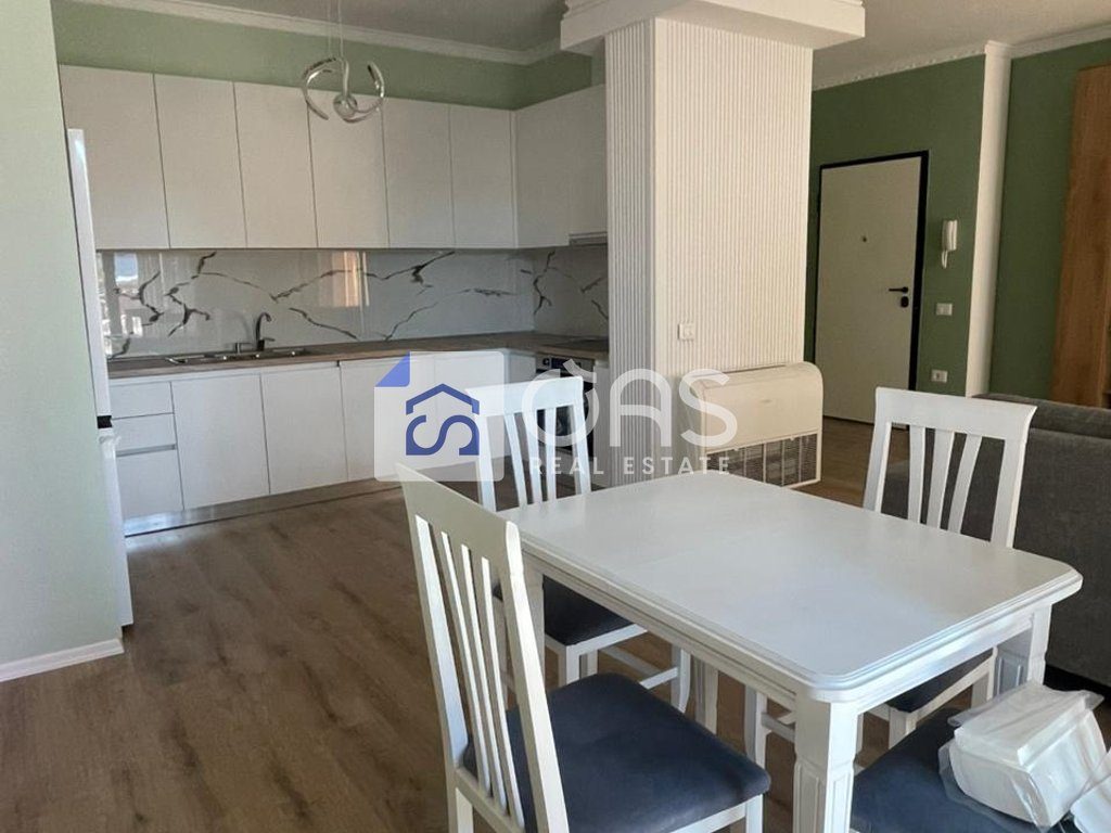 Jepet apartament me qera 2+1 tek Myslym Shyri