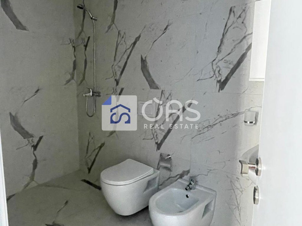 Jepet apartament me qera 2+1 tek Myslym Shyri