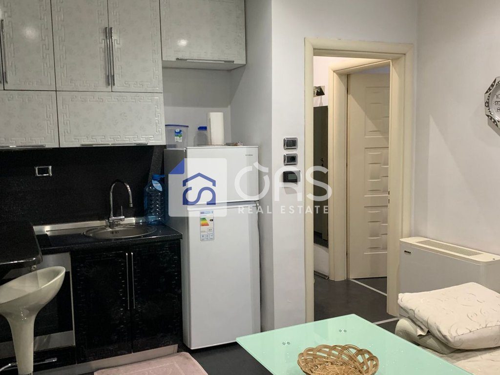 Shitet apartament 2+1 tek Rruga e Durrsit