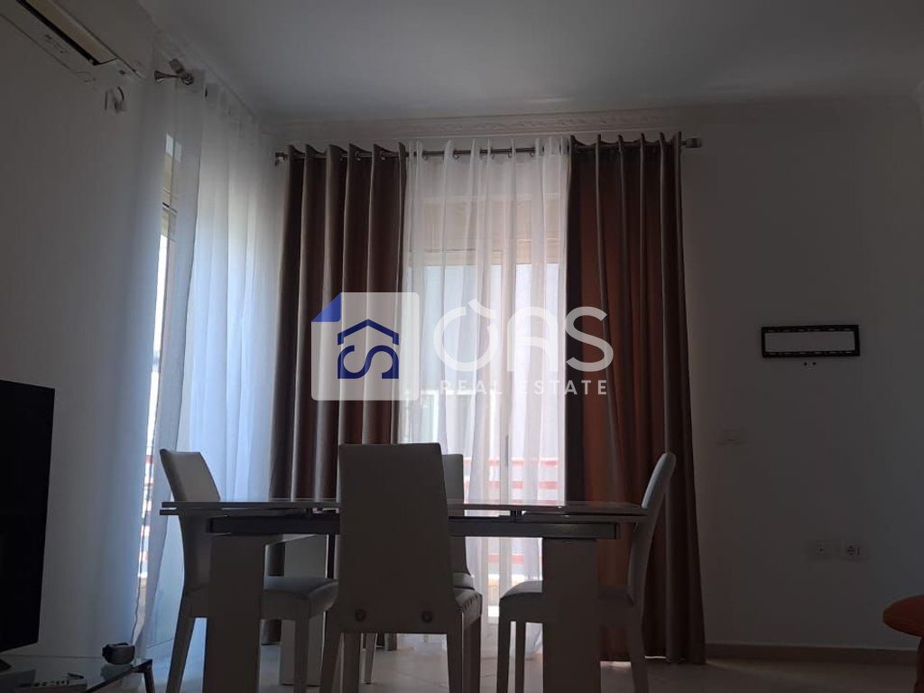 Shitet apartament 2+1 tek Liqeni i Tiranes ' Ruga Petri"