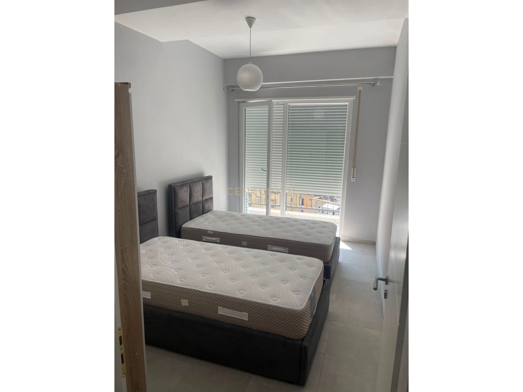 JAPIM ME QIRA APARTAMENT 2+1+2 + Post Parkimi. PRANË SHKOLLËS "NIKET DARDANI", RRUGA BARDHYL