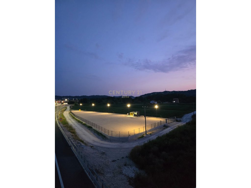 Tokë e Investuar me Qira në Rinas | 3000 m² | Pranë Trarëve të Autostradës Thumanë-Kashar