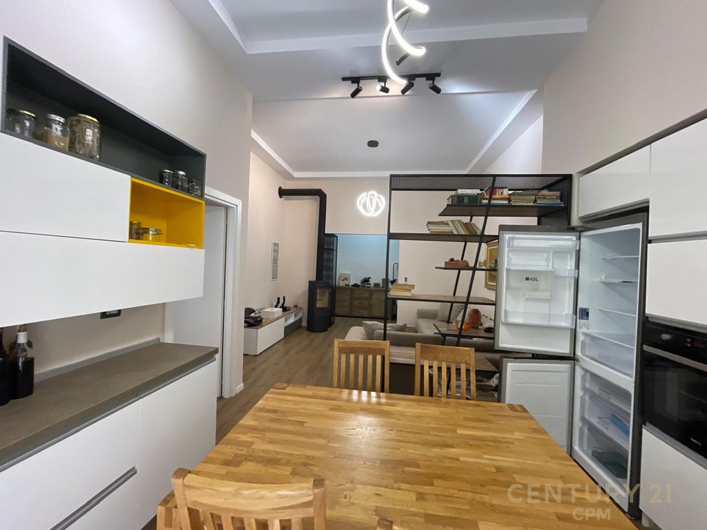 Apartament 2+1 Për Shitje në Fresku, Tiranë - 188000€ | 181.30 m²