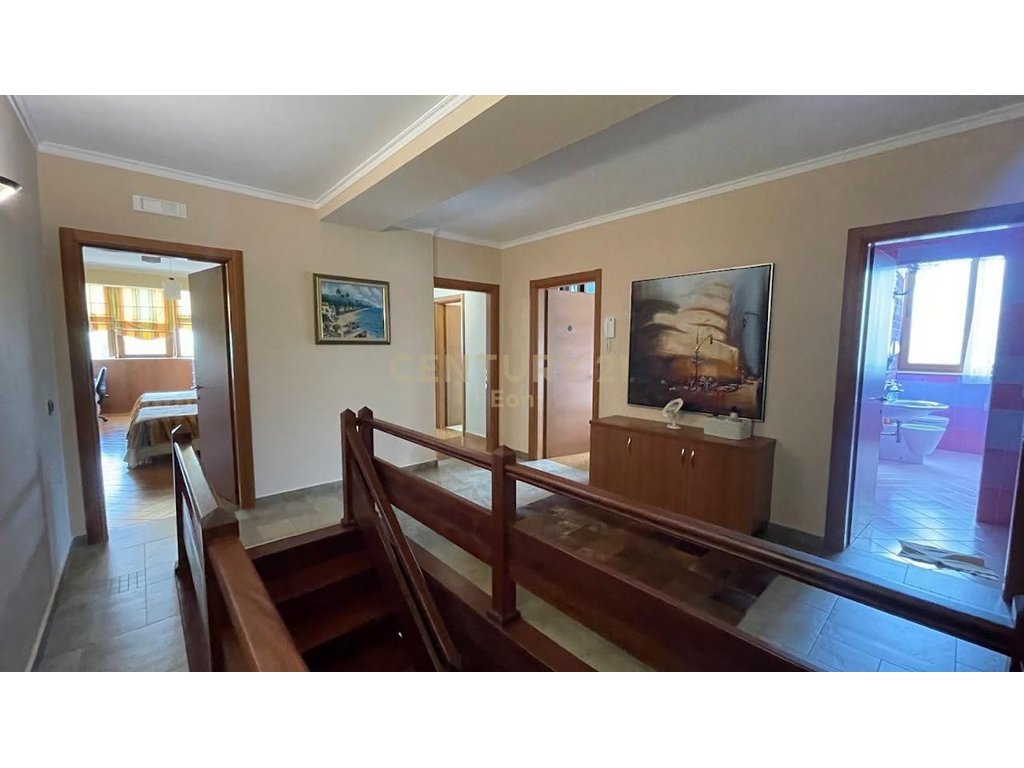 Duplex Në Shitje në Golem, Durrës 50 M nga Deti !!