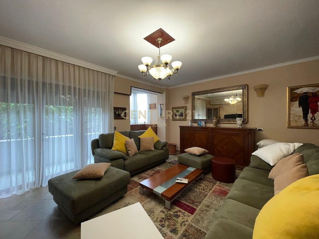 Duplex Në Shitje në Golem, Durrës 50 M nga Deti !!