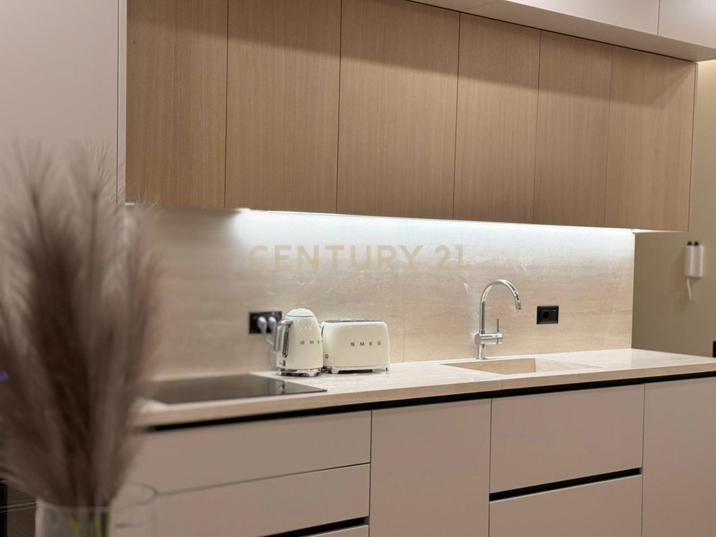 JEPET ME QIRA APARTAMENT 2+1 TE RRUGA E KOSOVAREVE!