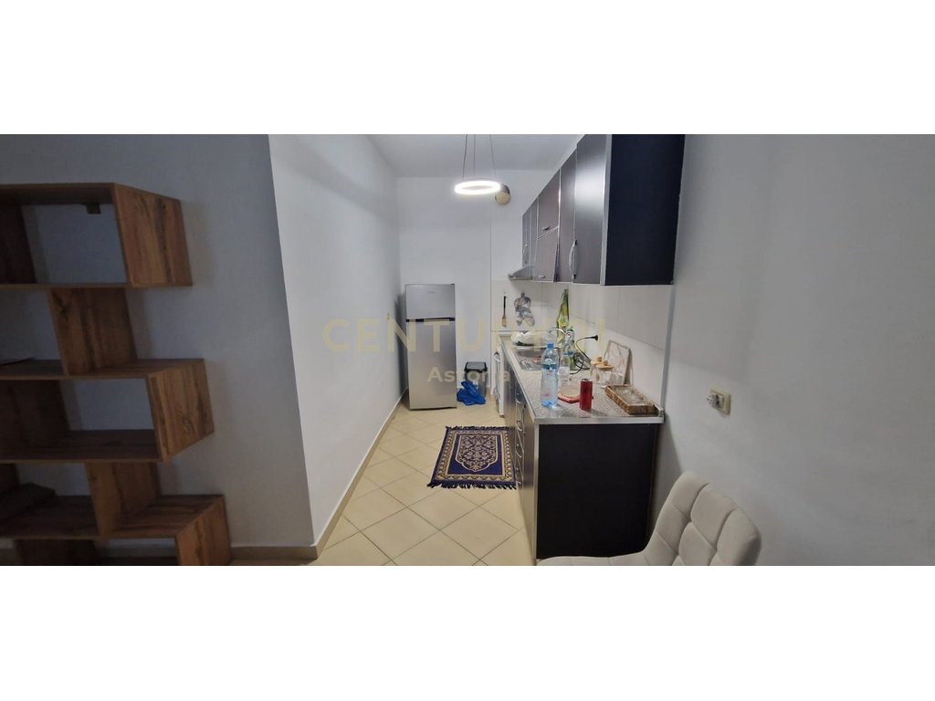 Jepet me qira apartament 2+1 tek Restorant Kapiten Mir Zoti!