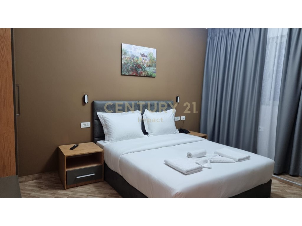 Shitet hotel me 15 dhoma në Kombinat, Tiranë - 1,500,000 €!