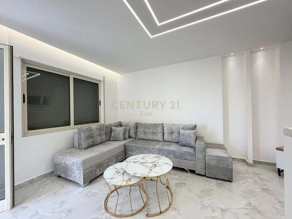 Shitet Apartament 1+1, prane Miami 2, Golem !
