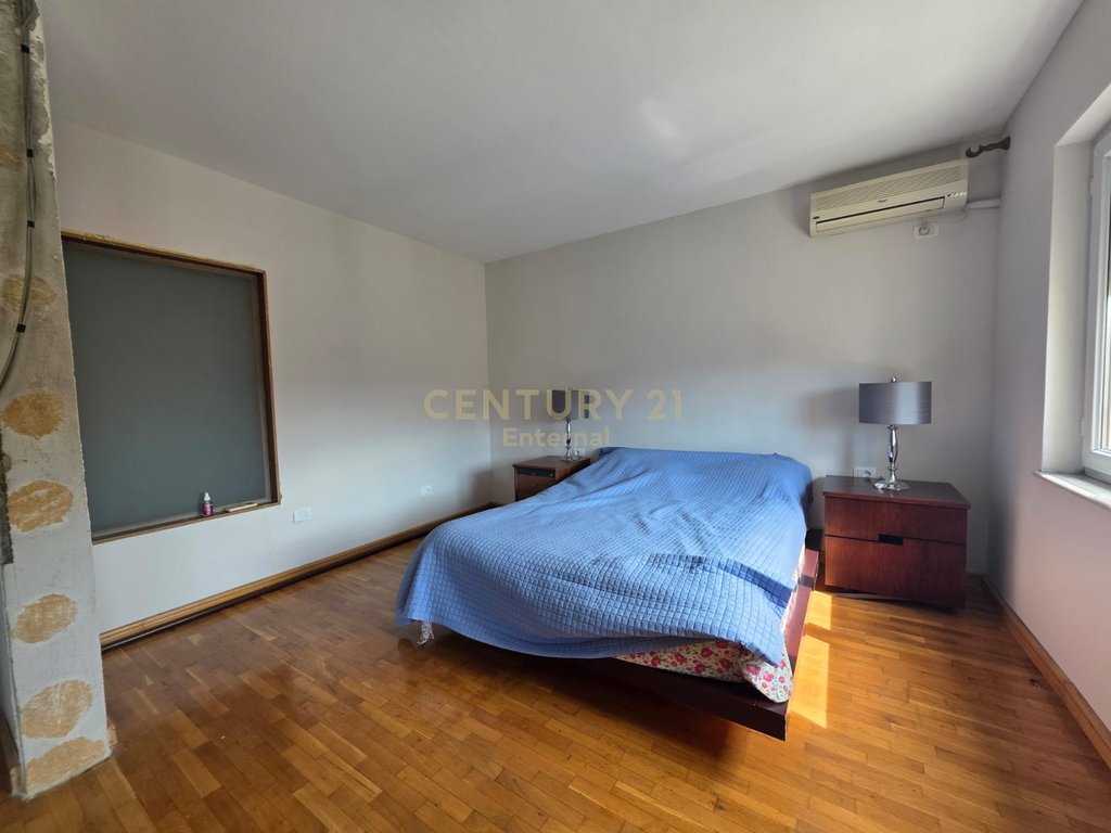 Shitet Apartament 3+1+2  ne Laprake, kompleksi 'Gin Tash'