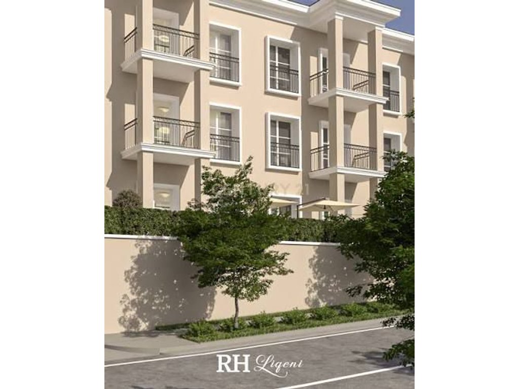 Shitet apartament 2+1+2 me verand tek Rolling Hills Liqeni!