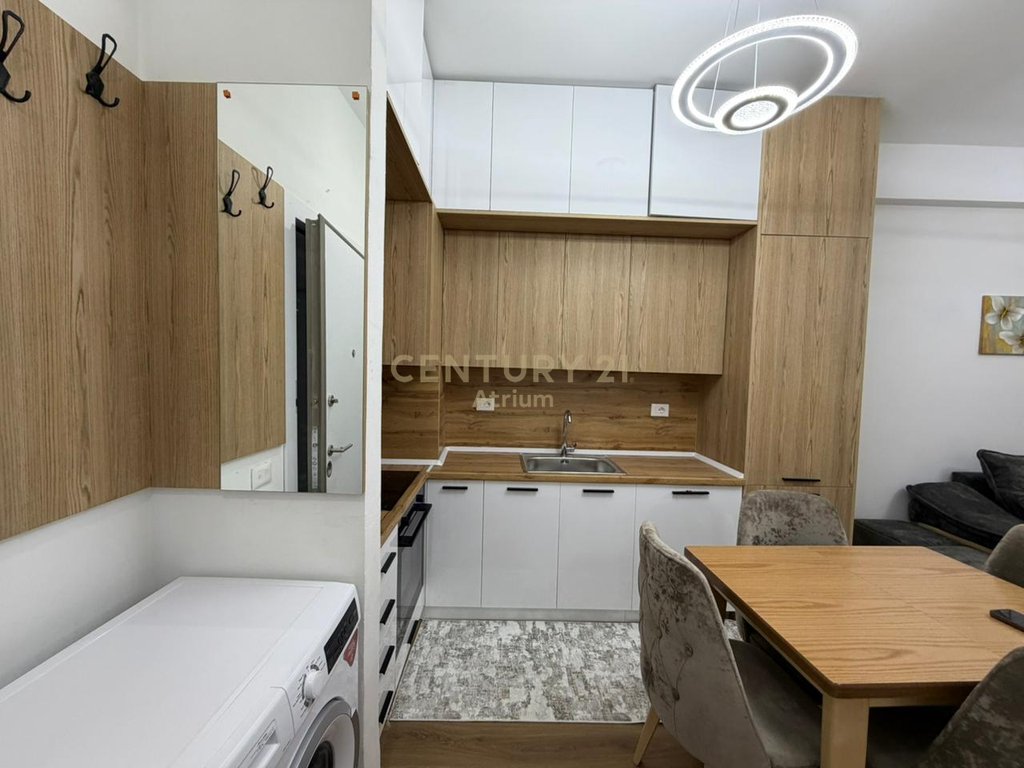 JEPET ME QIRA APARTAMENT 1+1 TE KOMPLEKSI KADIU!!!