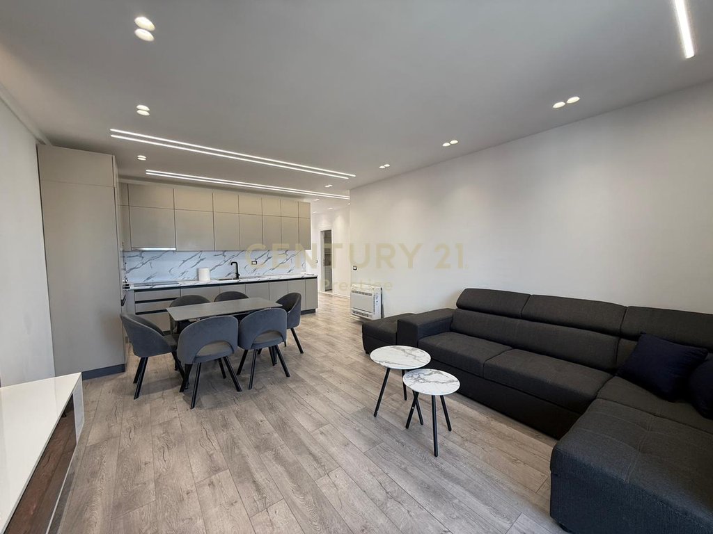 APARTAMENT 2+1+2 NE SHITJE, BULEVARDI I RI, TIRANE!