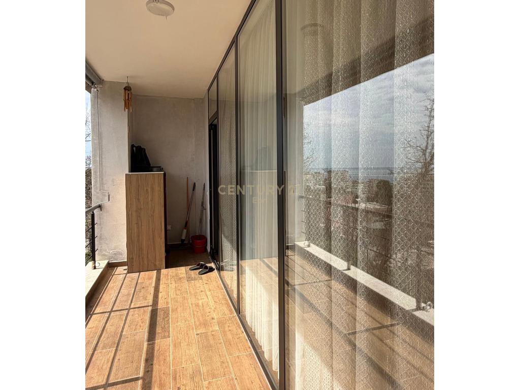 SHITET APARTAMENT 2+1+2 ME PAMJE DETI, VILA E ZOGUT DURRES !