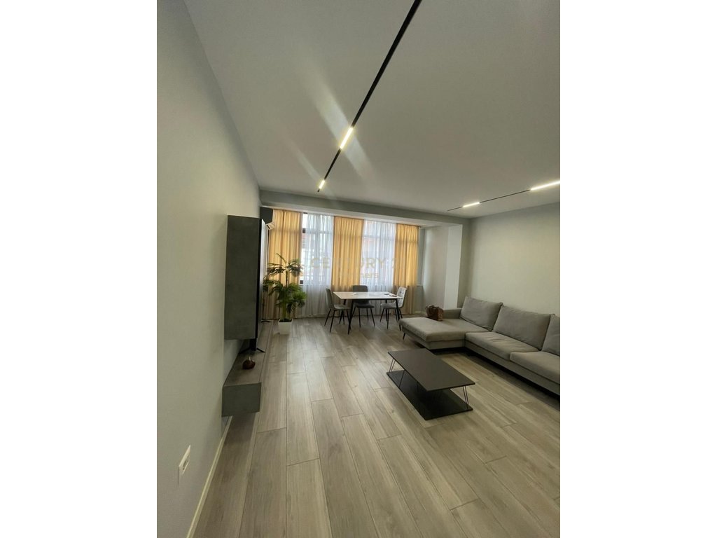 SHITET APARTAMENTI 2+1 21 DHJETORI TIRANË