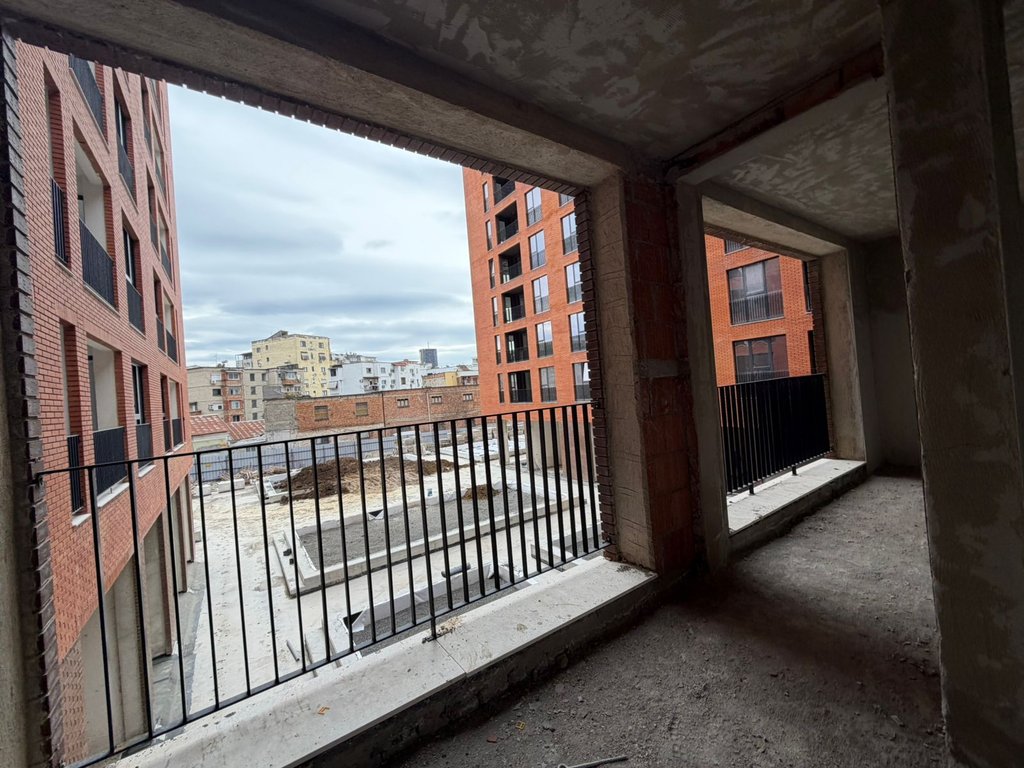 Apartament 2+1 në shitje në Rruga Siri Kodra, Tiranë