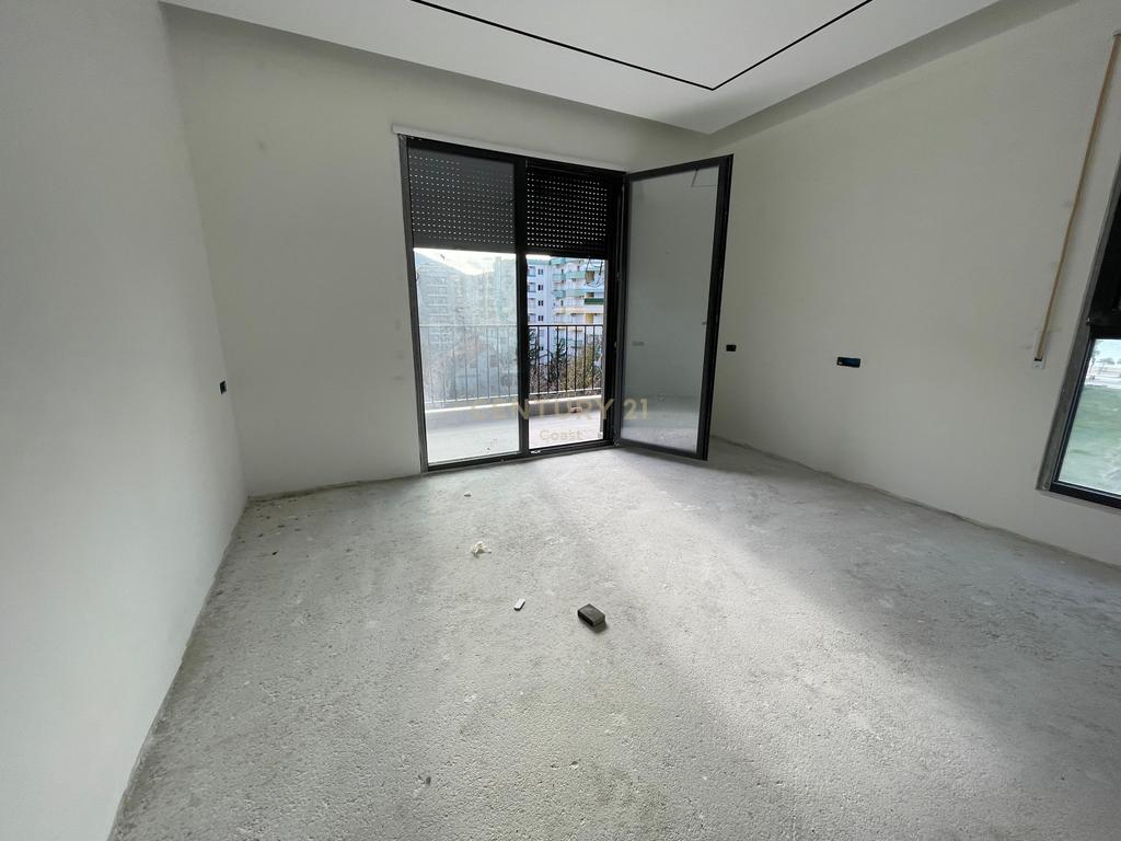 APARTAMENT LUKSOZ PREMIUM 2+1+2 NE SHITJE+GARAZH