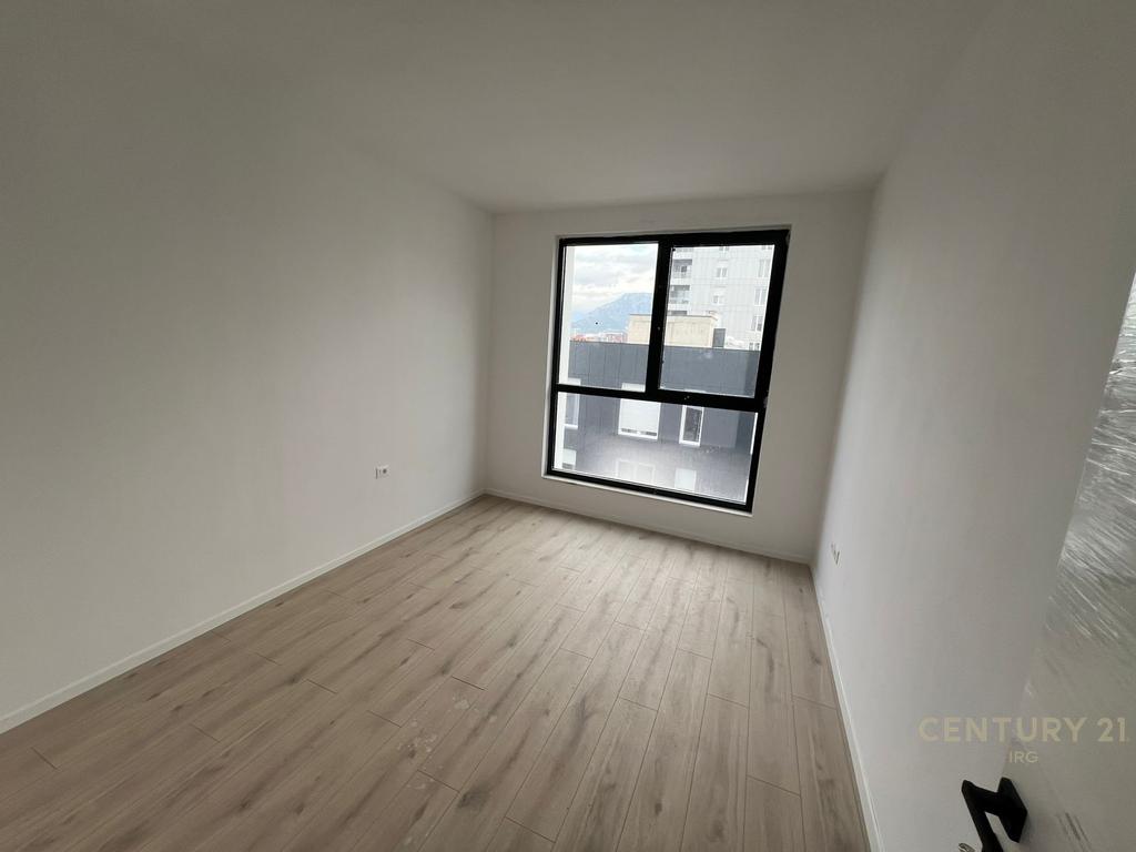 APARTAMENT 2+1+2 PER SHITJE TEK BULEVARDI I RI!