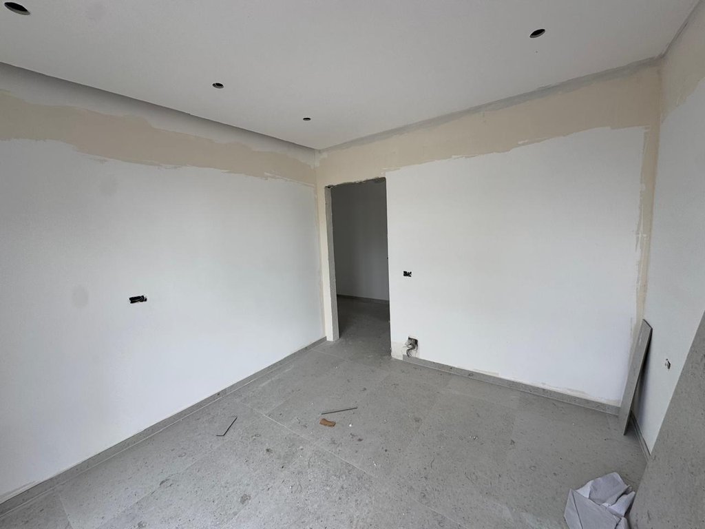 SHITET APARTAMENT 1+1 NE RADHIME ME PAMJE !
