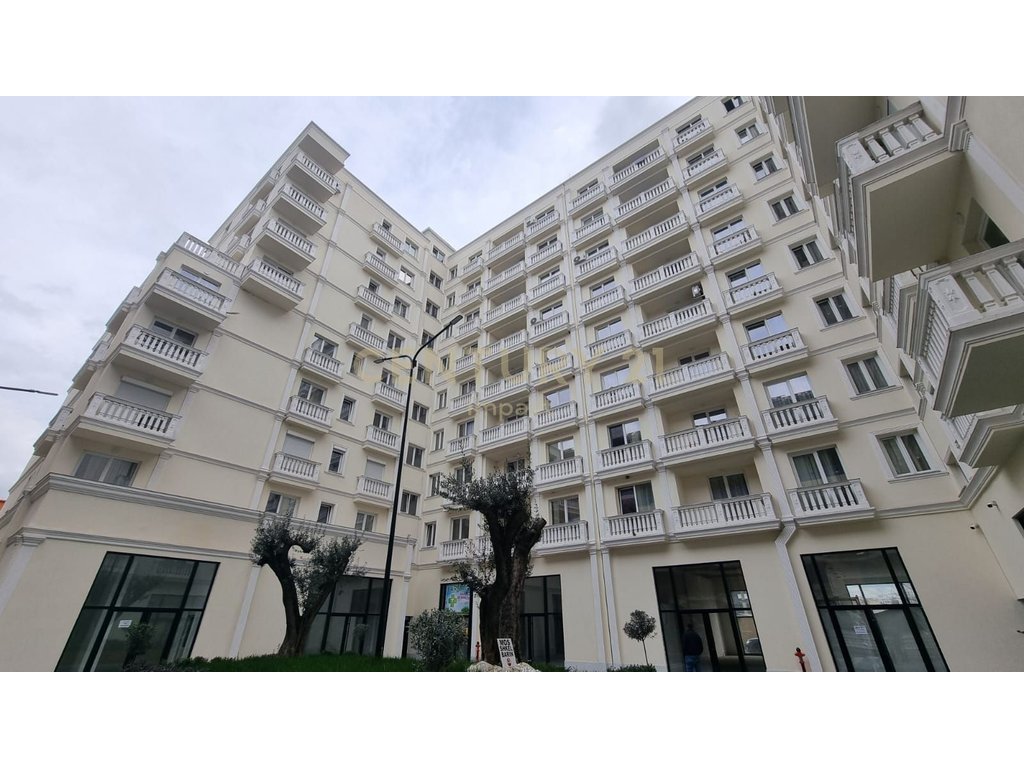 Hapësirë multifunksionale Me Qira TE ULLIRI,në Kamez Qender, Tiranë - 780€ | 170 m²
