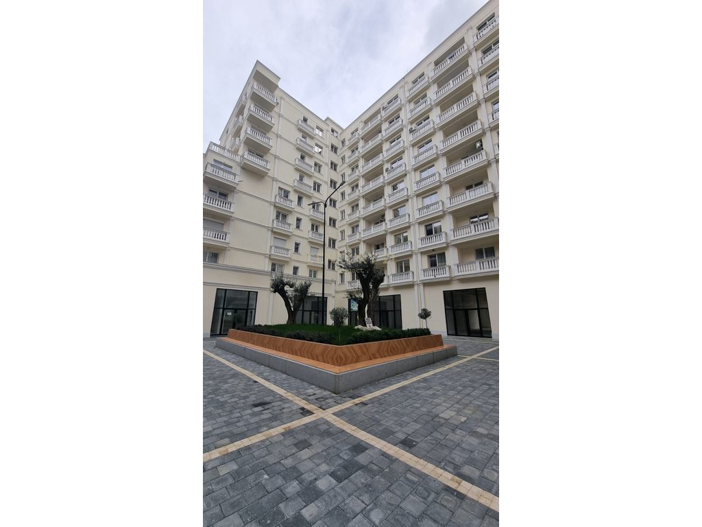 Hapësirë multifunksionale Me Qira TE ULLIRI,në Kamez Qender, Tiranë - 780€ | 170 m²