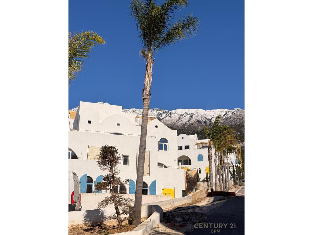 SHESIM APARTAMENT 2+1 NE SANTORINI RESIDENCE, DHËRMI!