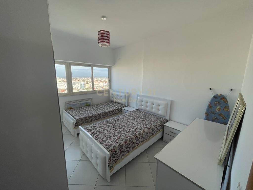 Jepet me qira apartament 2+1 te zona Ujesjellesit.