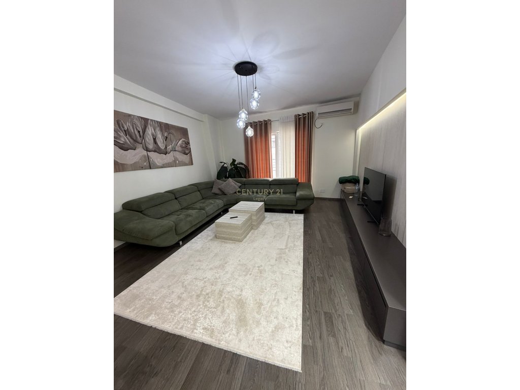 Shitet Apartament 3+1+2 në Rrugën Besim Alla – 270.000 €