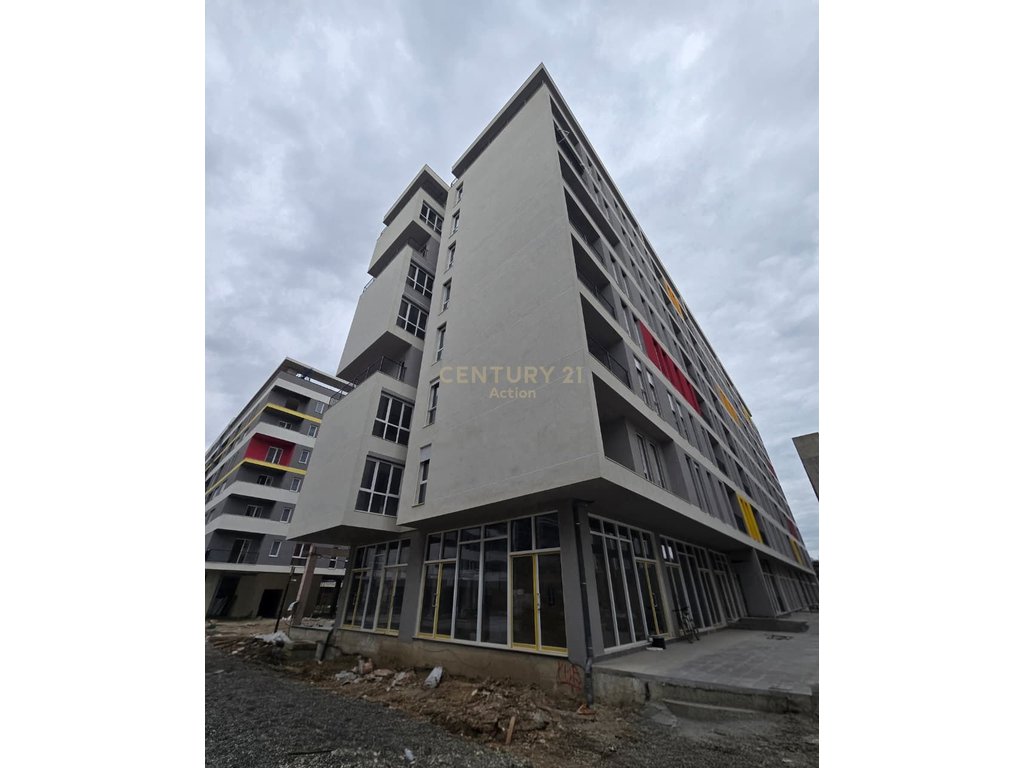 JAPIM ME QIRA NJESI SHERBIMI,KATI 0 UNIVERS CITY-QTU!
