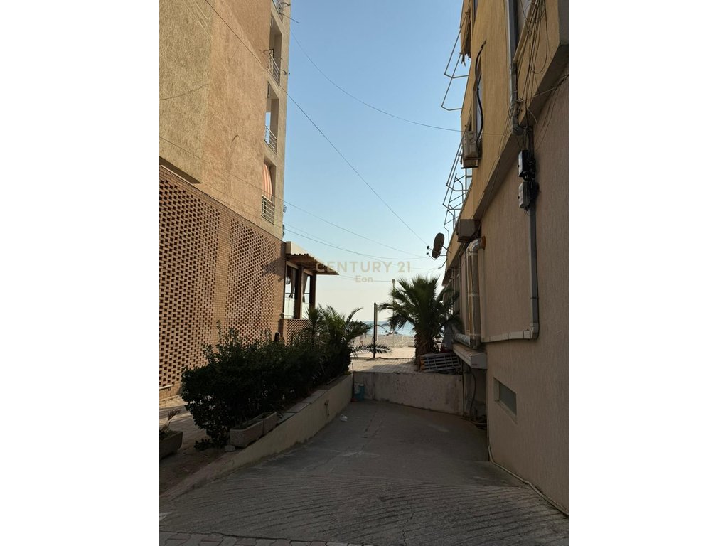 Shitet Apartament 1+1 – Shkëmbi i Kavajës | Vijë e Parë Deti