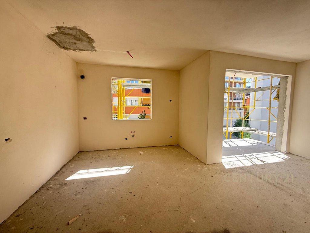 Apartament 1+1 Për shitje tek Liqeni i Thatë!