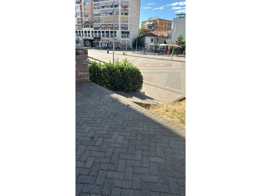 Ambient Komercial  Për Shitje në Ali Demi, Tiranë - 450000€ | 76.68 m²