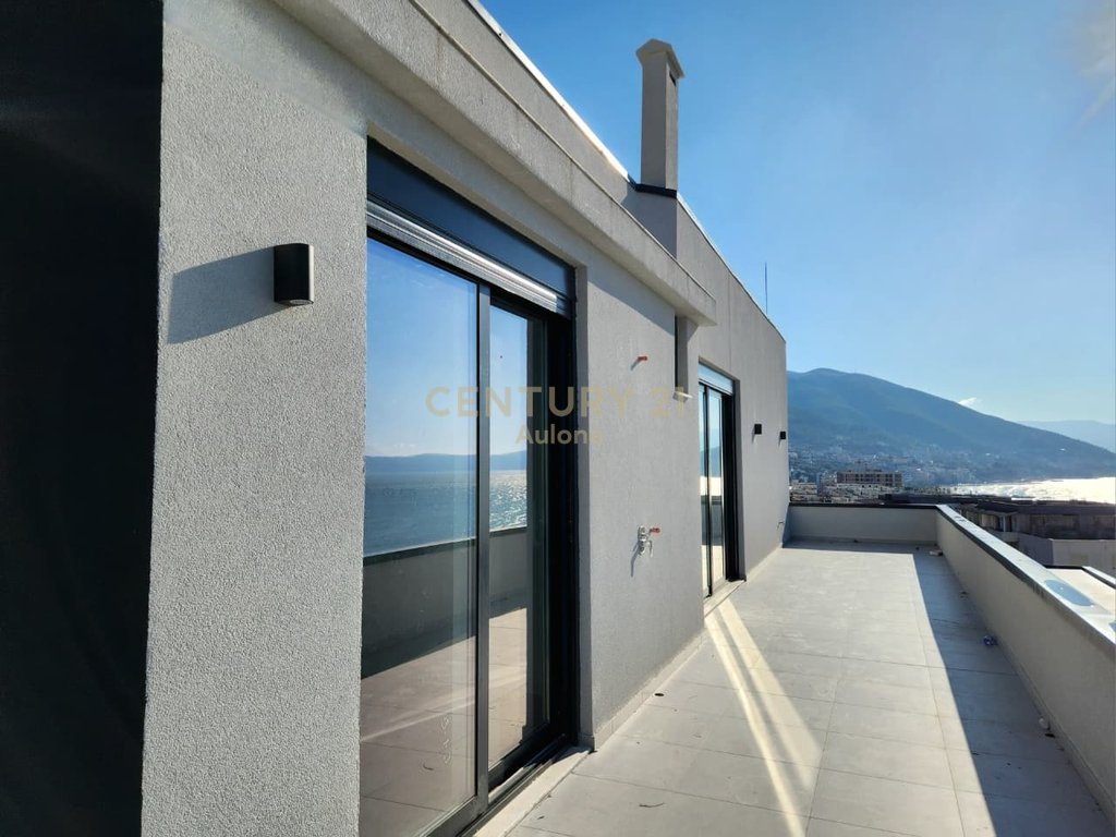 PENTHOUSE PER SHITJE PRANE ''LUNGOMARE 1''