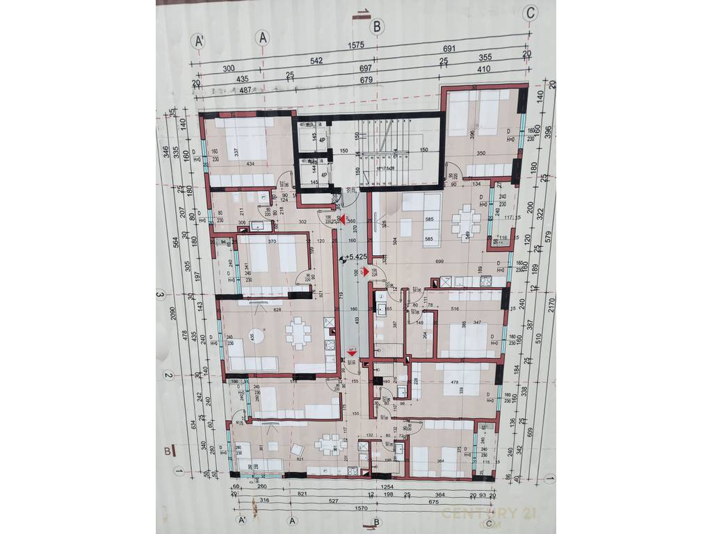 Shitet apartament 2+1 prane Shkolles Kuqe!