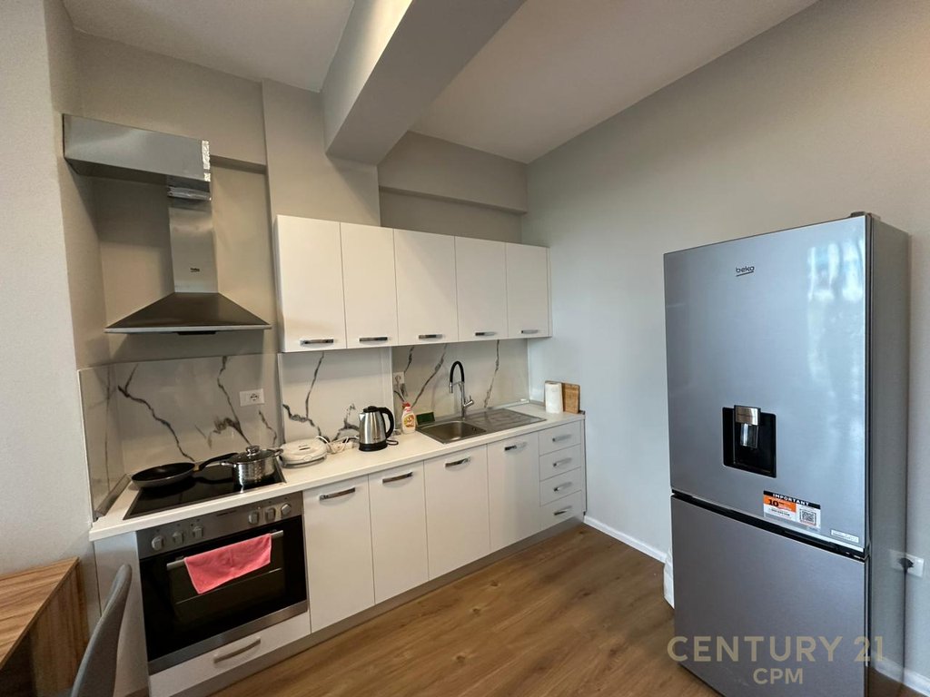 APARTAMENT 1+1+POST PARKIMI NE FRESK !