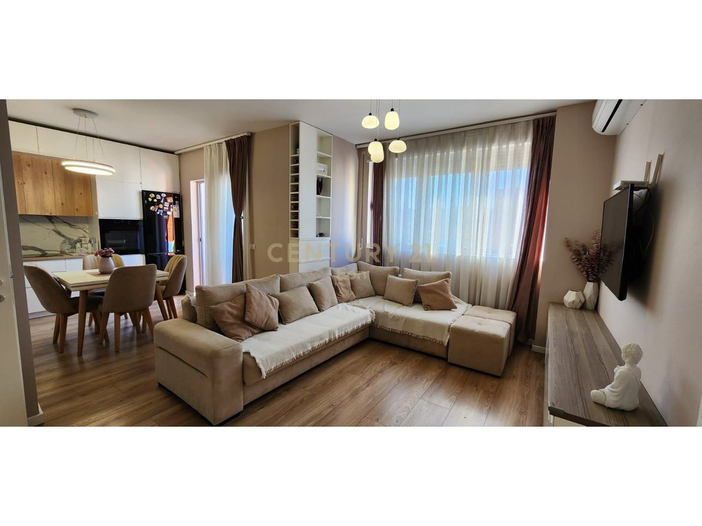 JEPET ME QERA APARTAMENT 1+1 PRANE QENDRES, DURRES  !