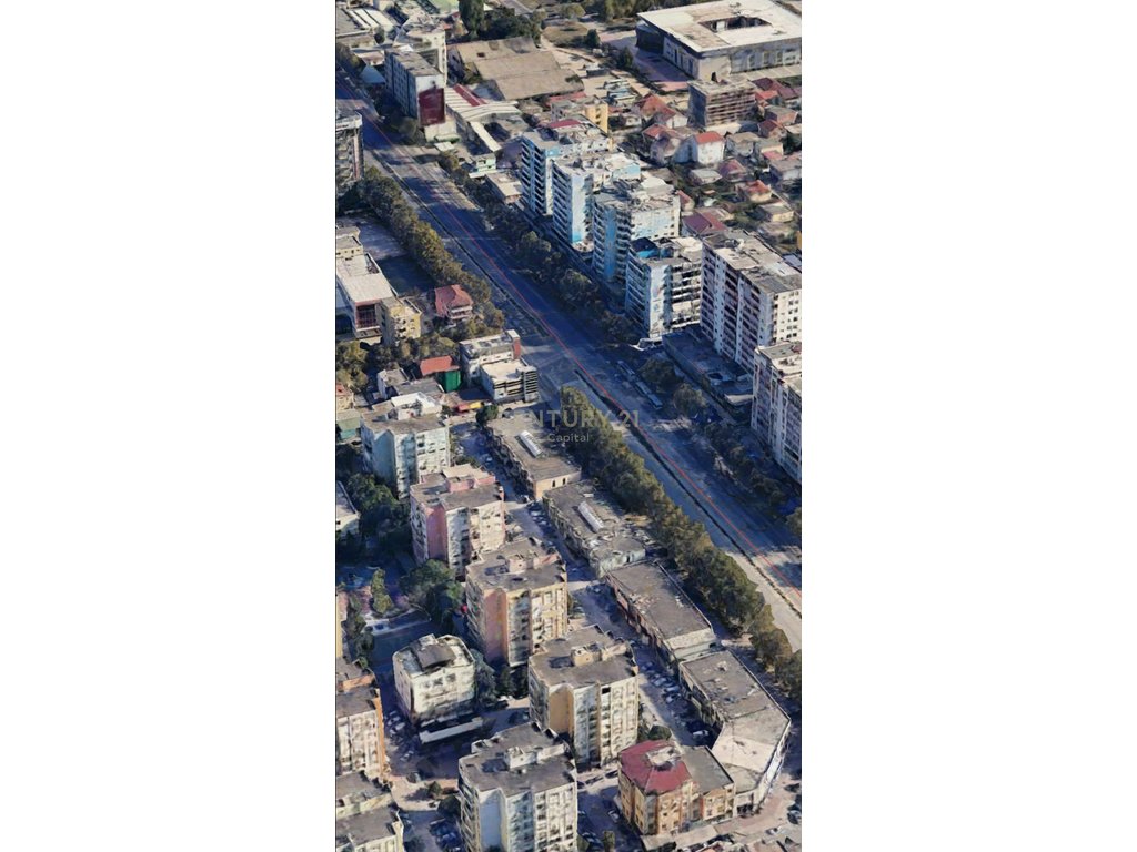 Shesim Dyqan ose ambjent biznesi kati 0,  buze rrugës kryesore Dritan Hoxha, Laprakë - 187 m²