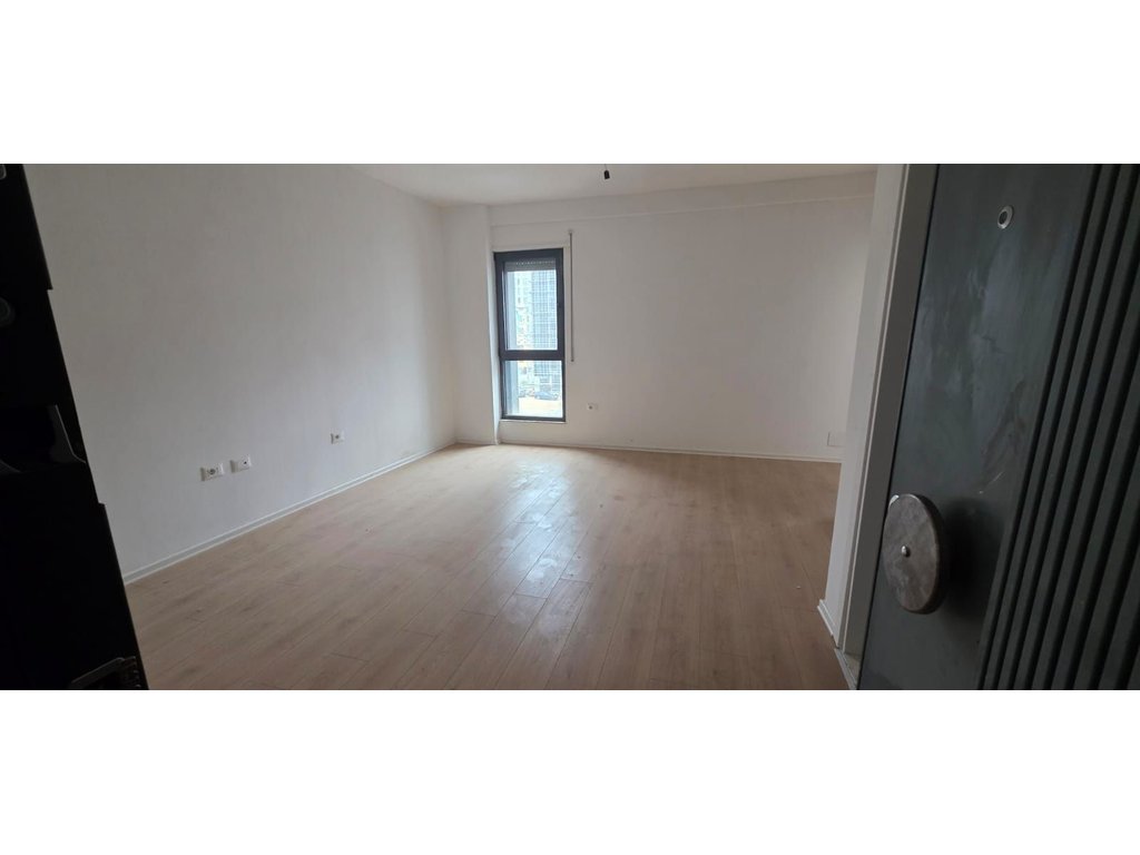 Bulevardi i Ri! Apartament 1+1 për qira!