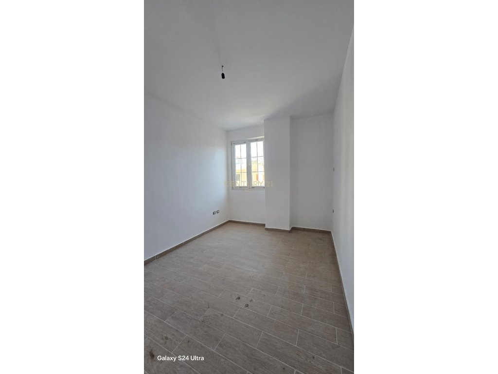Shitet Apartament 1+1 në Spitalle, Durrës !