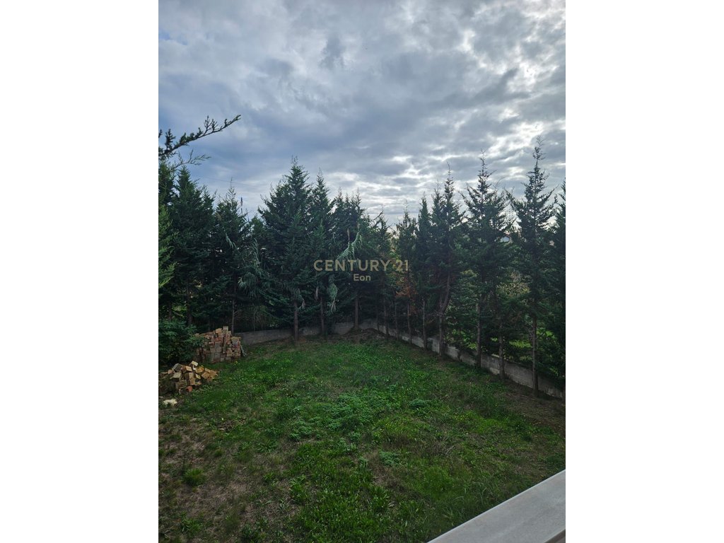 Vilë 2 Kate dhe Toke  Për Shitje në Golem, Durrës - 320000€!