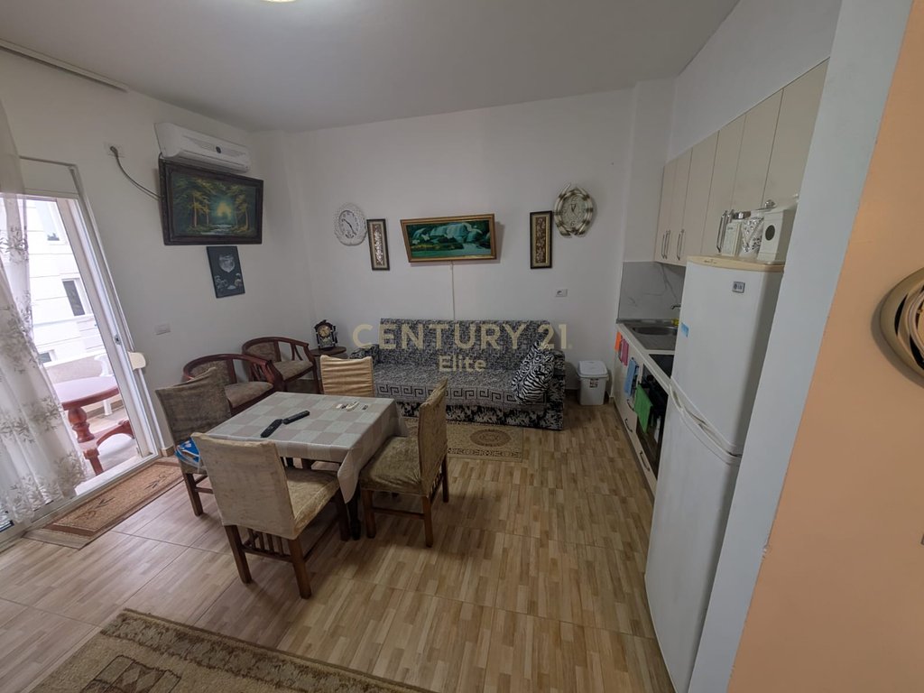 SHITET APARTAMENT 1+1 NË PLAZHIN E QERRETIT
