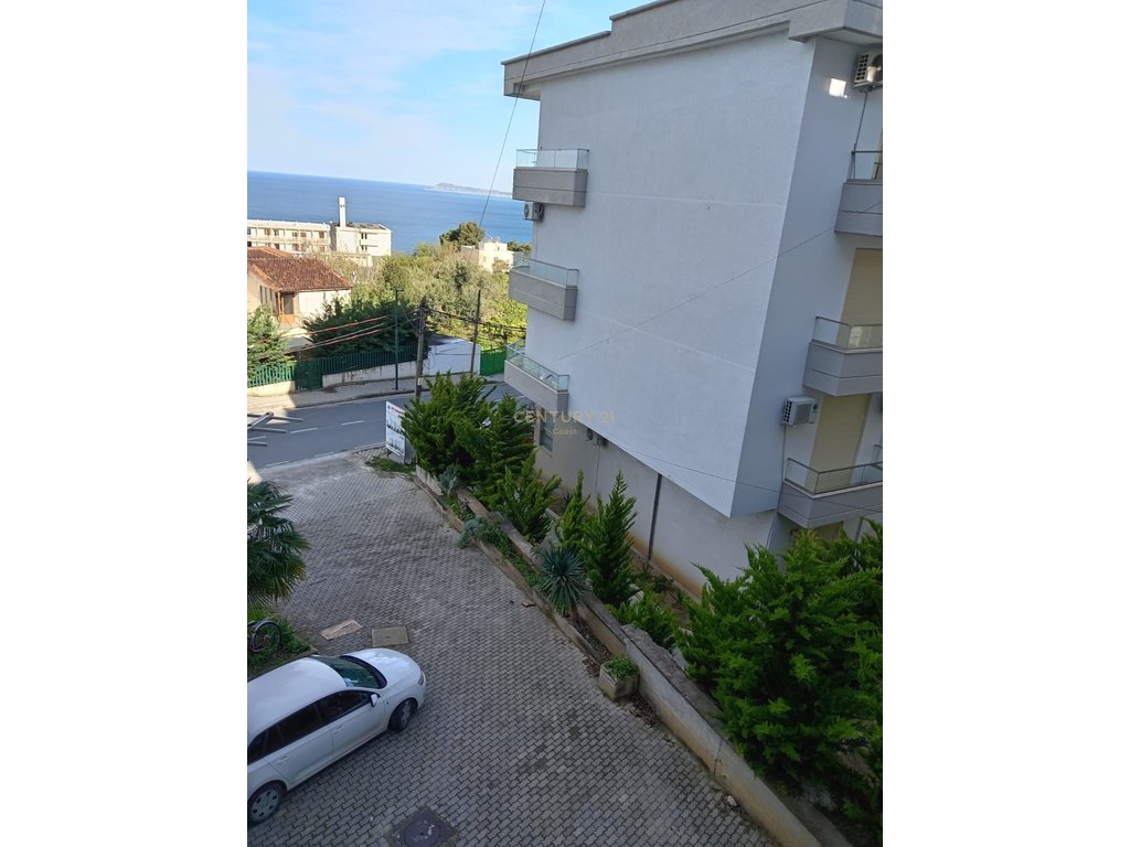 APARTAMENT 1+1 ME QIRA NE LAGJEN "UJI I FTOHT" PRAN LE PALAZZINE!!!